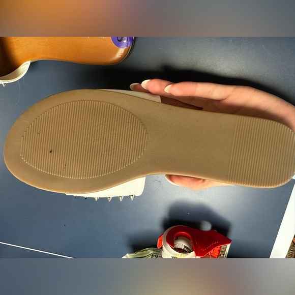 Madden Girl Women’s sandals with silver studs (size 8 1/2) - Picture 5 of 9